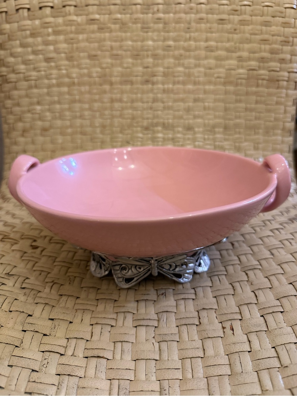 NEIMAN Marcus Arthur Court Pink Ceramic Serving Bowl with Decorative Silver Base